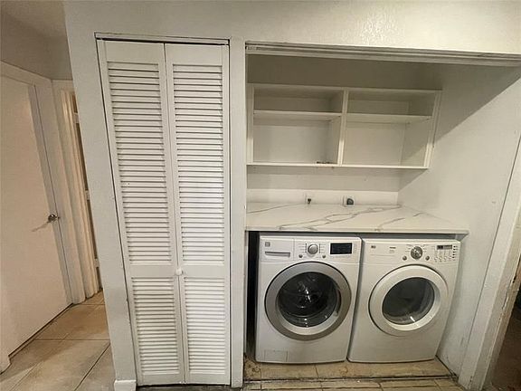 3rd image of 11432 NW 42nd St #11434