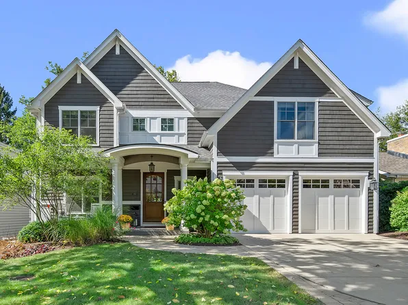 4910 Northcott Ave, Downers Grove, IL 60515