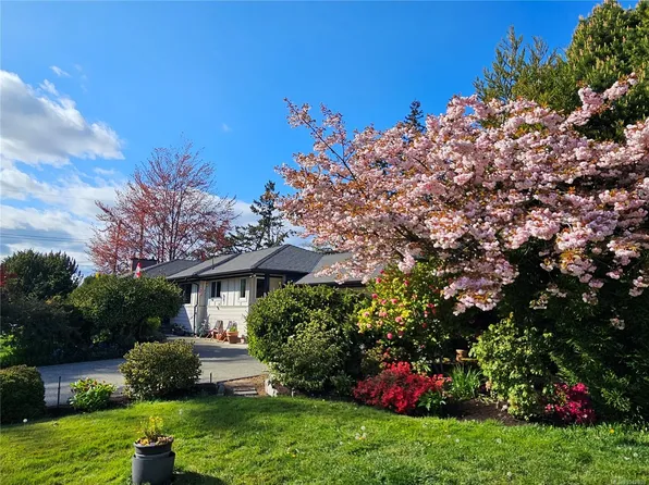 1288 Roy Rd, Saanich, BC V8Z 2X9