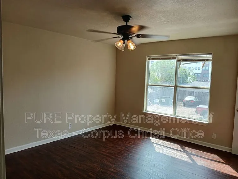 901 Furman Ave #B — Photo 8