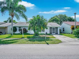 6133 Wauconda Way E, Lake Worth, FL 33463