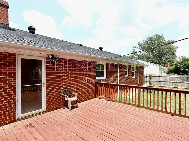 5601 Eunice Dr — Photo 23
