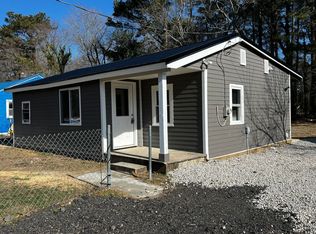 11249 Orange Rd, Birdsnest, VA 23307