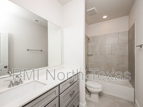 5th image of 3212 Cordelia Dr