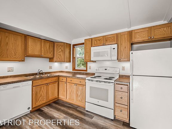 4th image of 512 S Main St #17808448