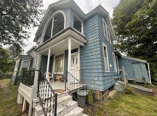 300 W C St, Iron Mountain, MI 49801