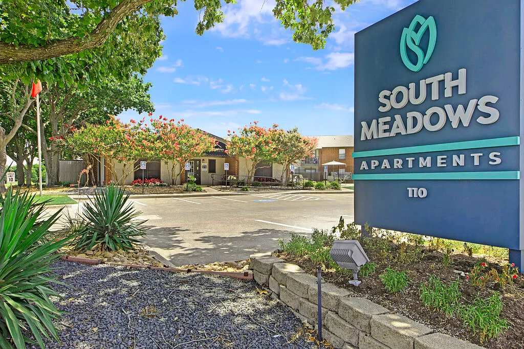Building Photo - South Meadows Apartments