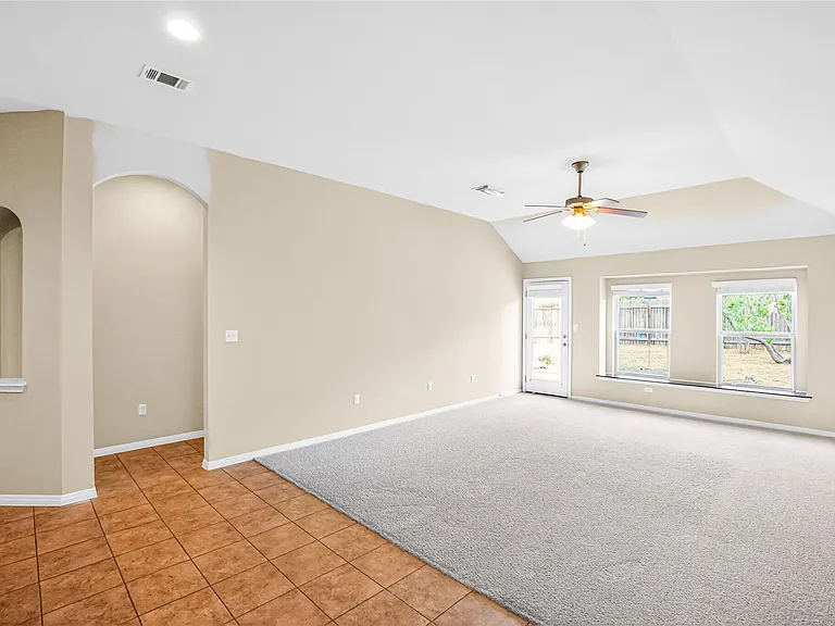 15102 Walcott Dr — Photo 3