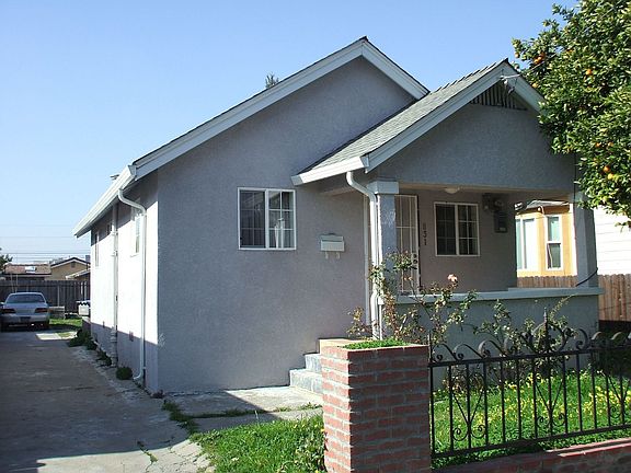 3rd image of 831 N 12th St