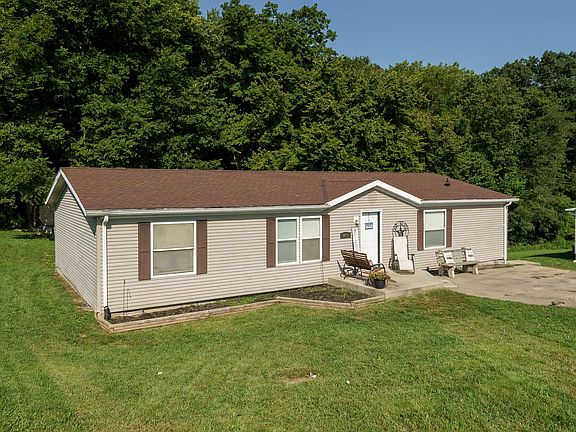 4th image of 245 Blue Jay Cir