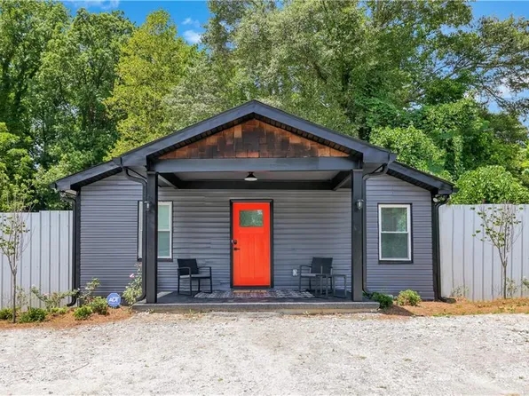 3001 Dogwood Dr, Hapeville, GA 30354