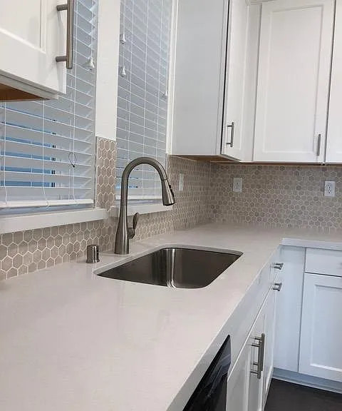 1902 Shasta Ln — Photo 14