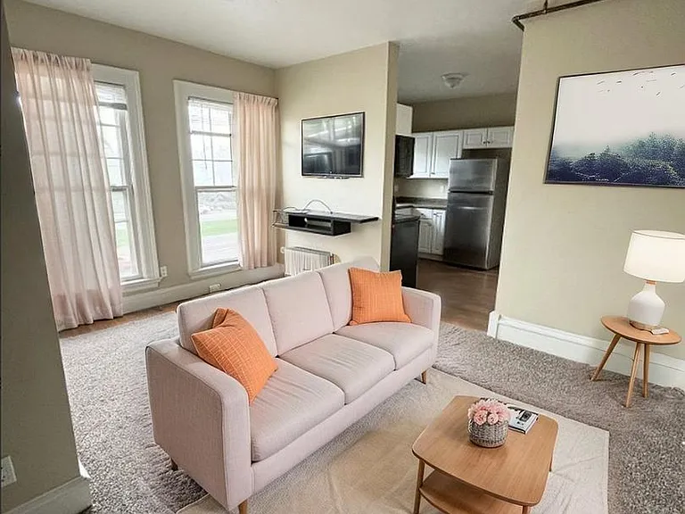 506 N Cascade Avenue — Photo 32