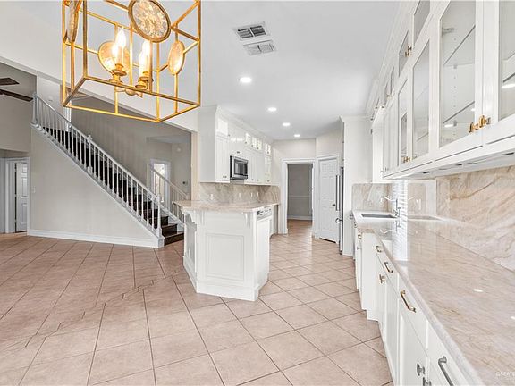 4th image of 3501 Plazas Del Lago Dr