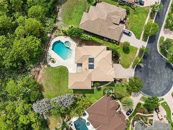 5th image of 5044 SW Saint Creek Dr