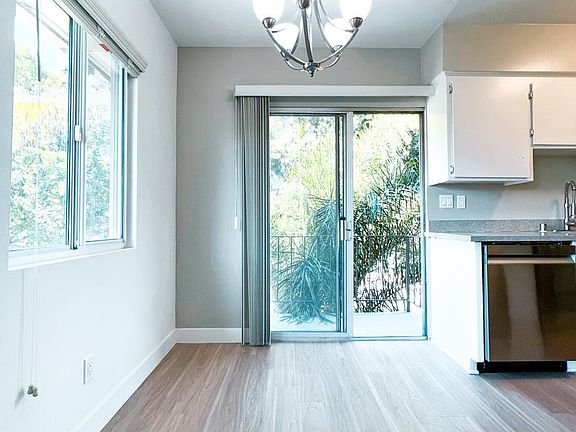 5th image of 12740 Venice Blvd #10