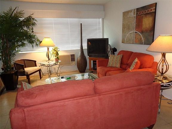 3rd image of 489 1st St S APT 207