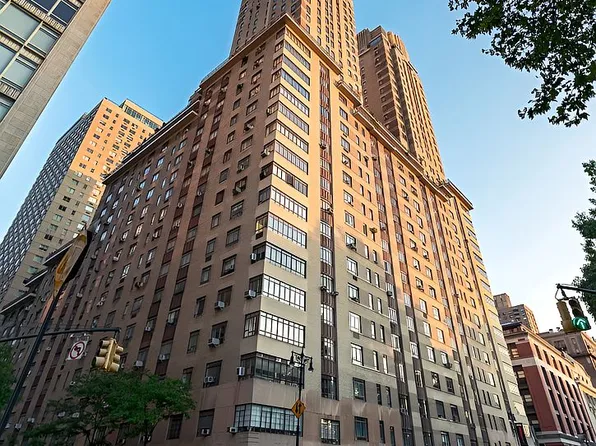 25 Central Park W APT 6R, New York, NY 10023