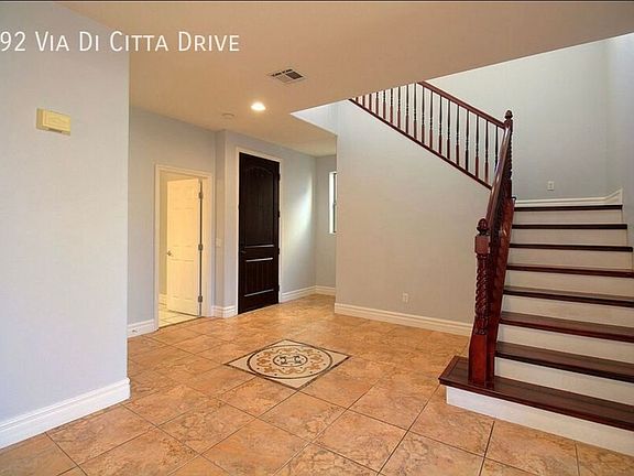 3rd image of 292 Via Di Citta Dr