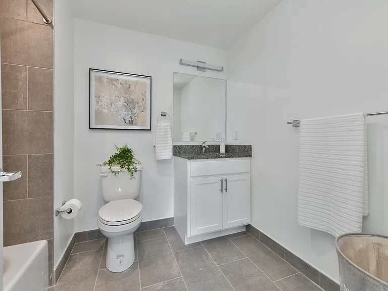 585 ESSEX STREET — Photo 96