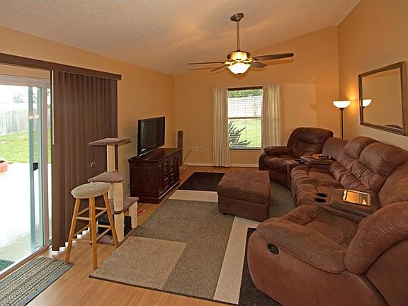 2nd image of 2977 Cottondale Dr