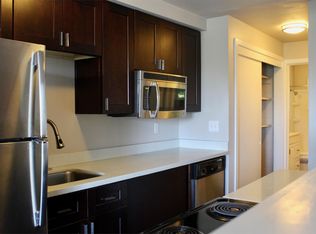 2515 Thorndyke Ave W APT 10, Seattle, WA 98199