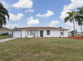 2200 NE 14th Pl, Cape Coral, FL 33909
