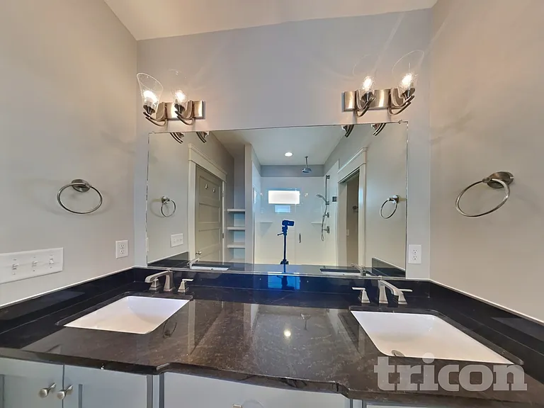 1208 Hillwood Private Cv — Photo 6