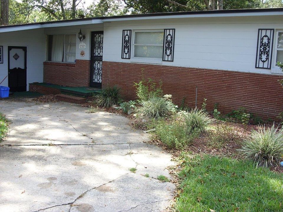 2nd image of 2387 Flo Dr W