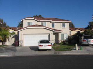 305 Summer Ln, Santa Ana, CA 92703
