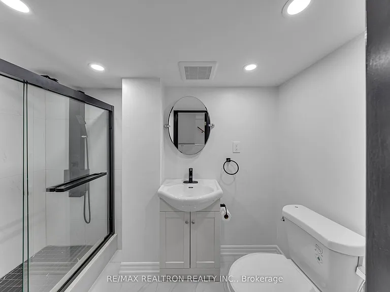 14 Grassmere Ct — Photo 25