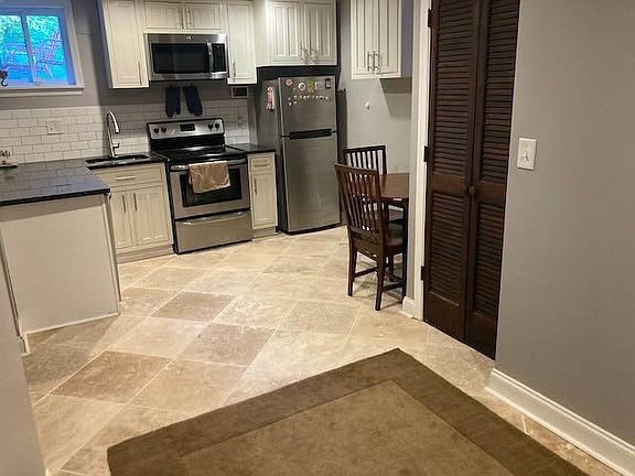 kitchen/dining