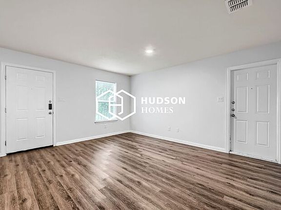 4th image of 542 Rivas St #A