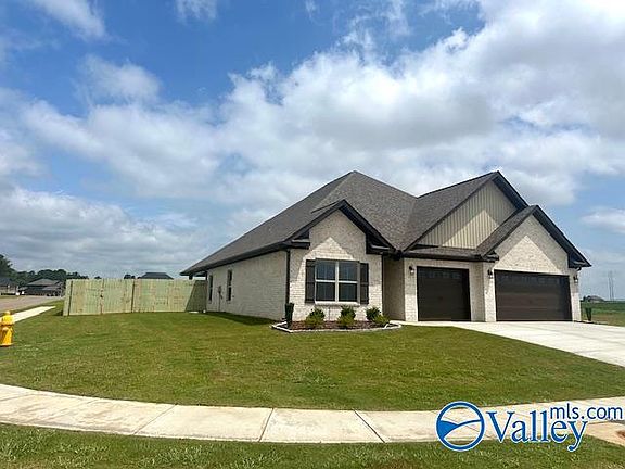 2nd image of 301 Plant View Dr