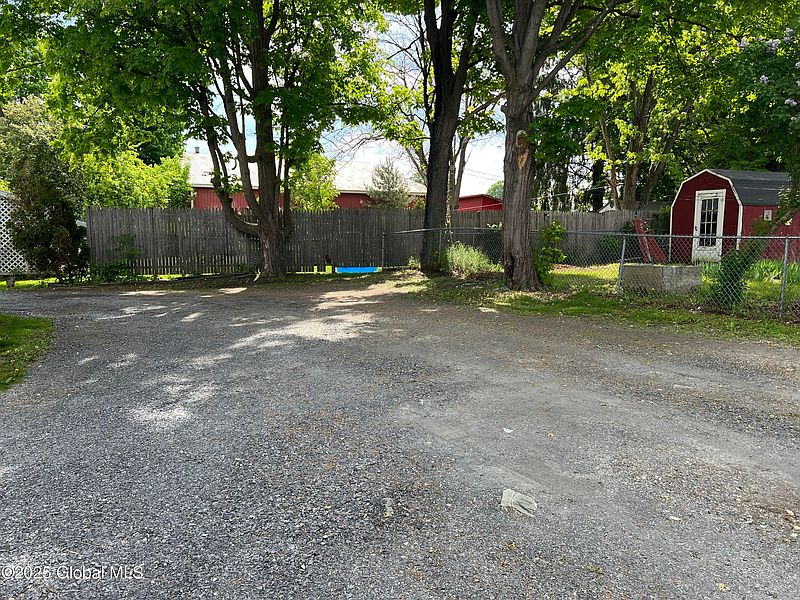 4th image of 11 Williams Street