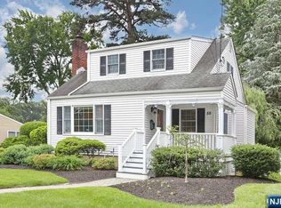 55 Beech St, Westwood, NJ 07675
