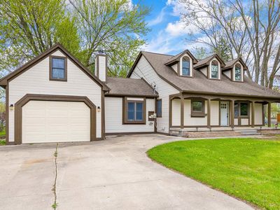 2880 Buckner Rd, Lake Orion, MI, 48362