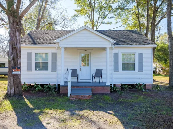 103 W Bryan St, Sparks, GA 31647