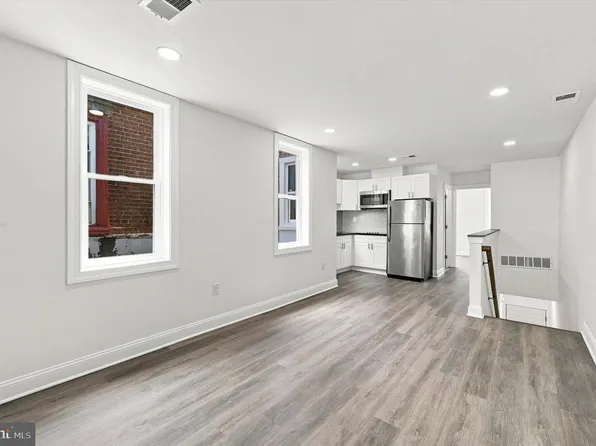 3053 N 8th St, Philadelphia, PA 19133