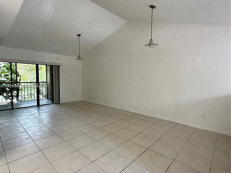 9607 SW 138th Ave #TC2R — Photo 21