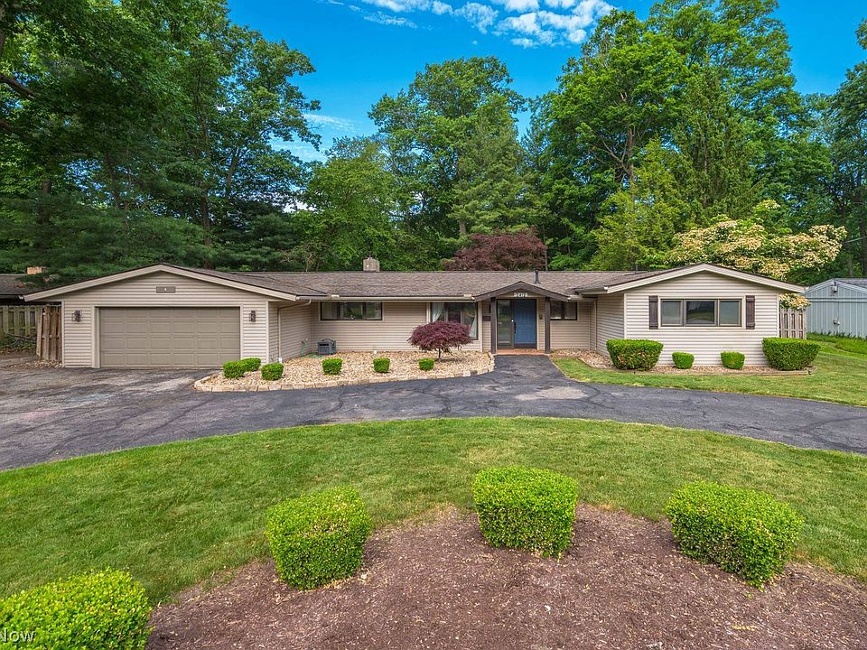 1st image of 2412 Beechwood Dr