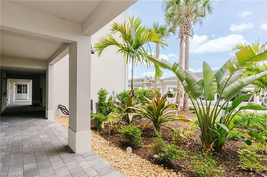 2 bed, 2.0 bath, 1154 sqft, $5,495 — Photo 1