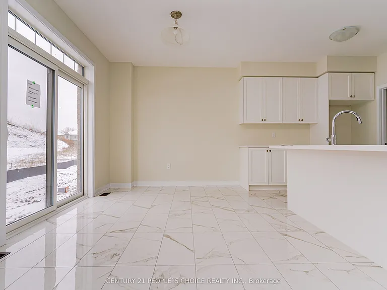 31 Garland Ave — Photo 18