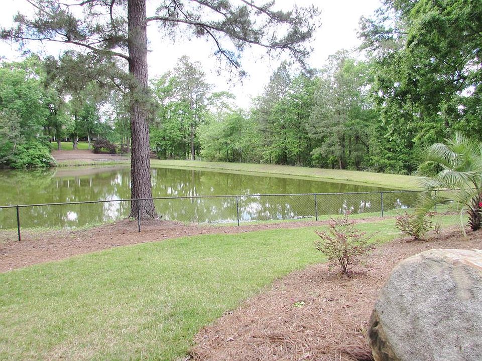 2nd image of 766 Seven Lakes Blvd