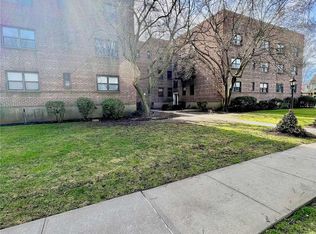 218-12 43rd Ave #3H, Queens, NY 11361