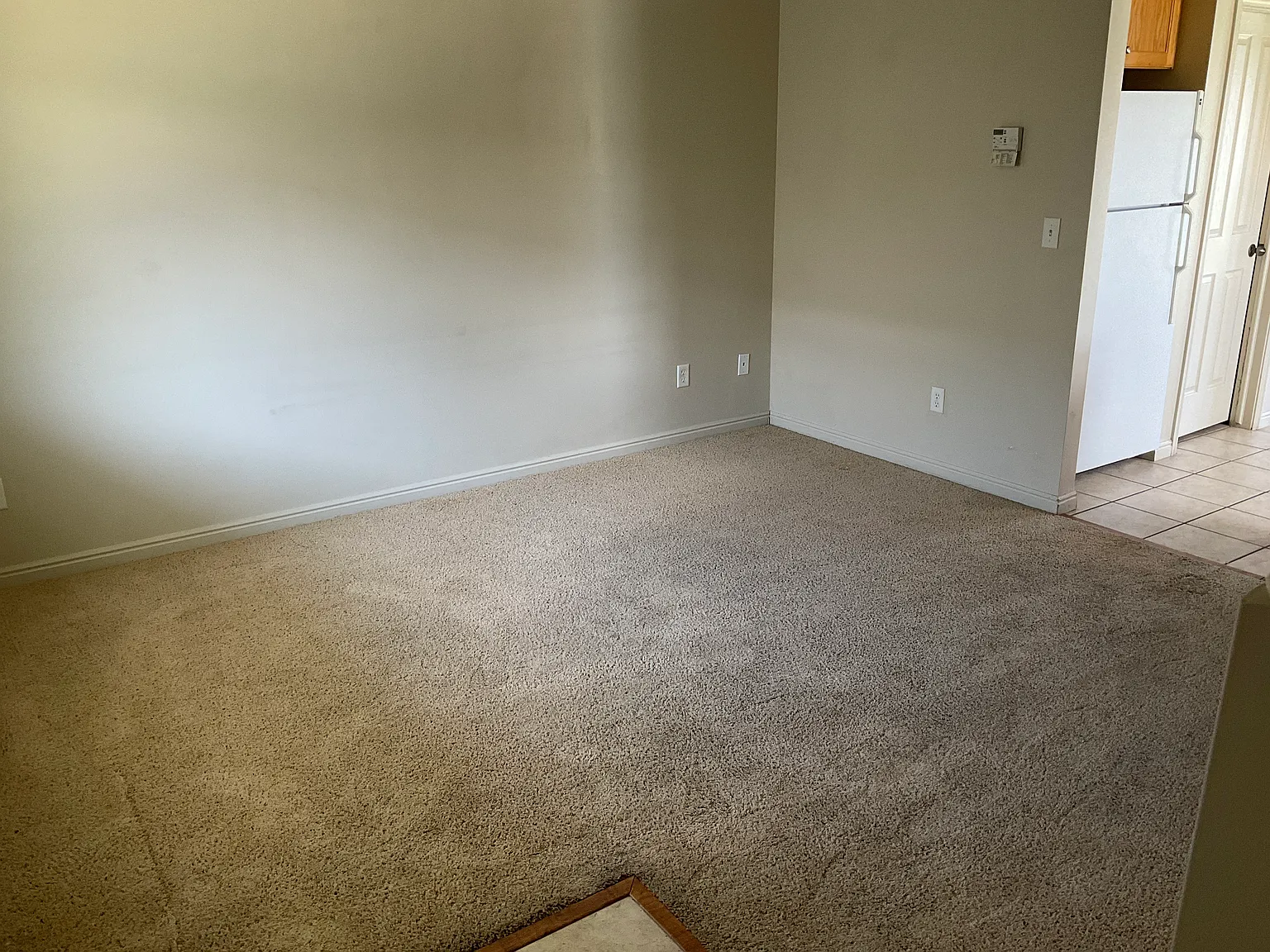 3 bed, 1.5 bath, 1300 sqft, $1,250 — Photo 3