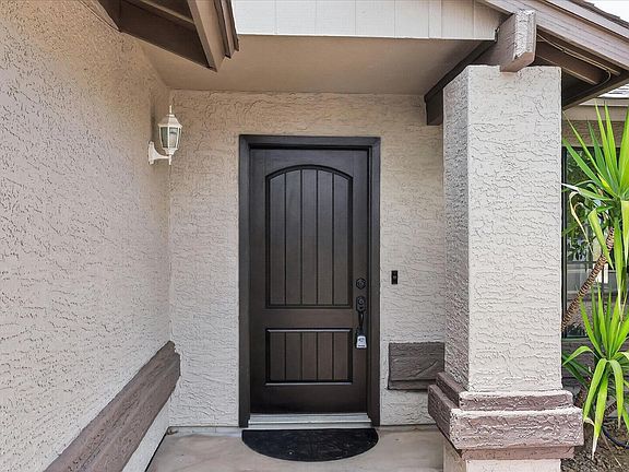 5th image of 276 S CYPRESS Court