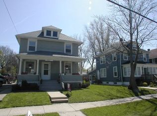 516 Plum St, Aurora, IL 60506