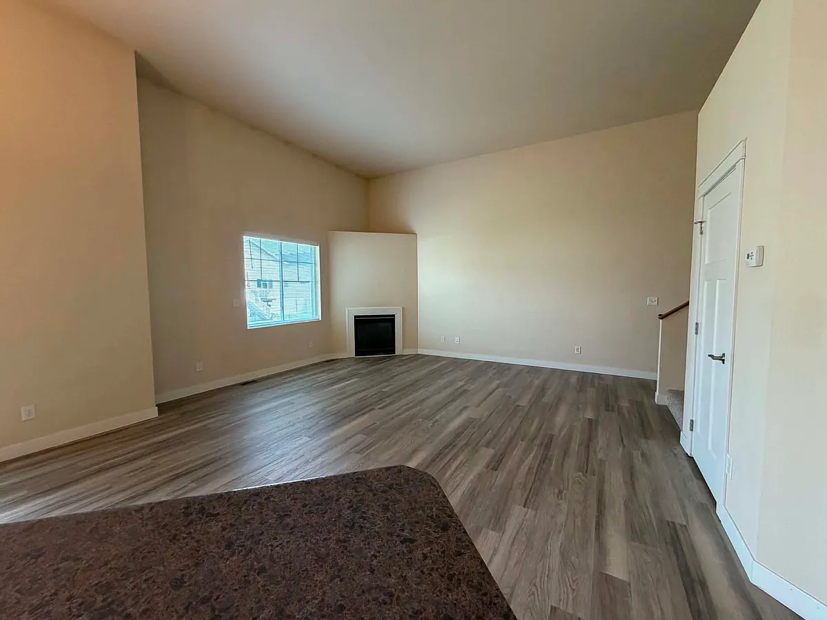 Building Photo - 4821 36th Ave S #1