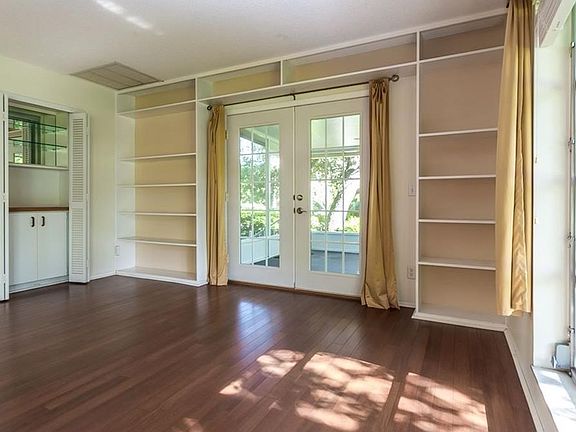 5th image of 5206 Trade Winds Dr